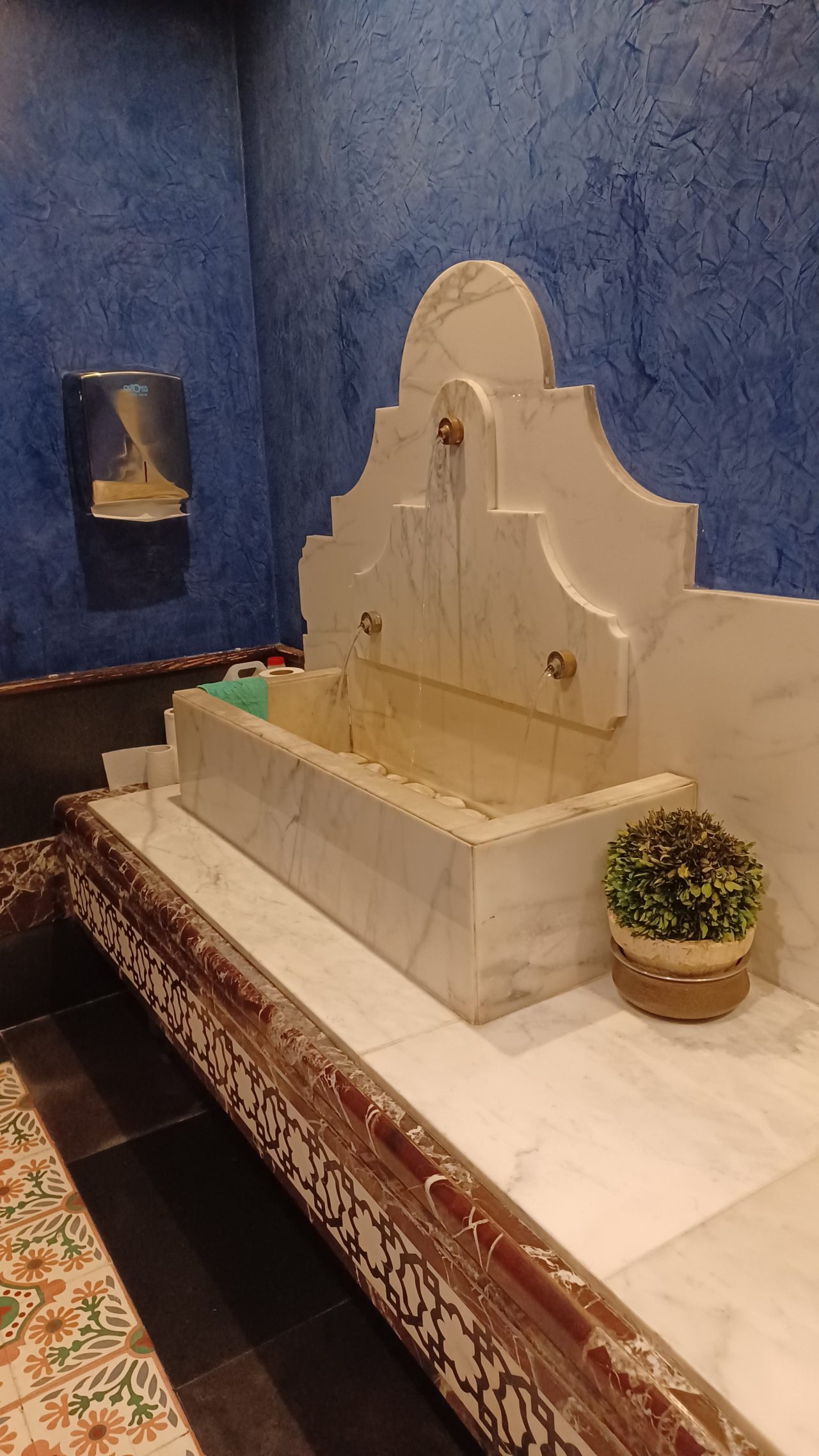 10 weird and wonderful things about Qatar part 2 DebbieDerry